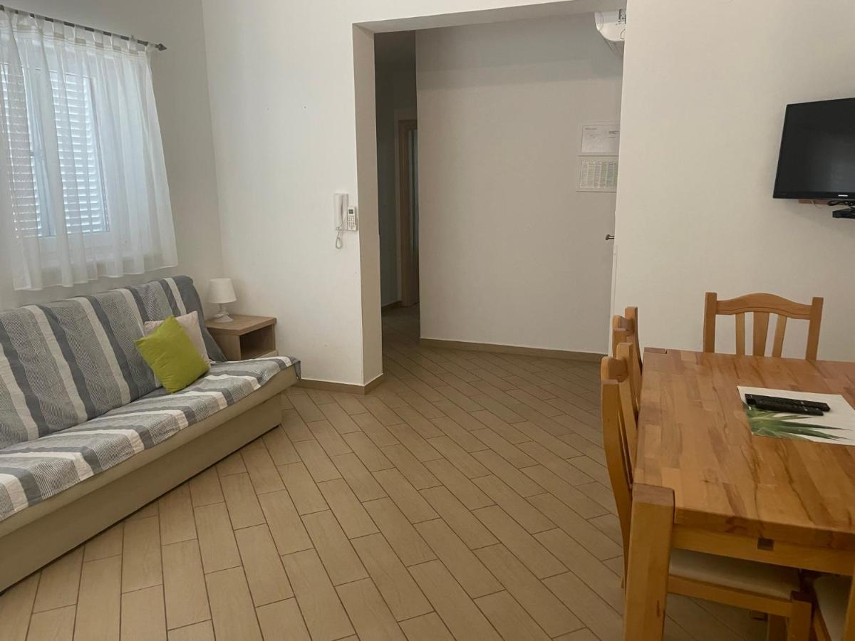 Vila Luce Novalja Kültér fotó